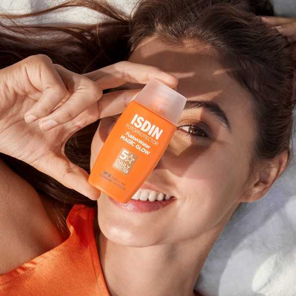 ISDIN MAGIC GLOW SPF30 50ml | Risparmia in Farmacia