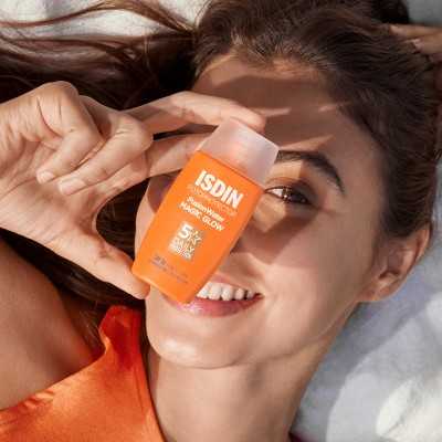 ISDIN MAGIC GLOW SPF30 50ml | Risparmia in Farmacia