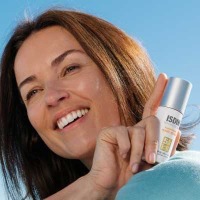 ISDIN - FusionWater MAGIC REPAIR COLOR - SPF50 - 50ml